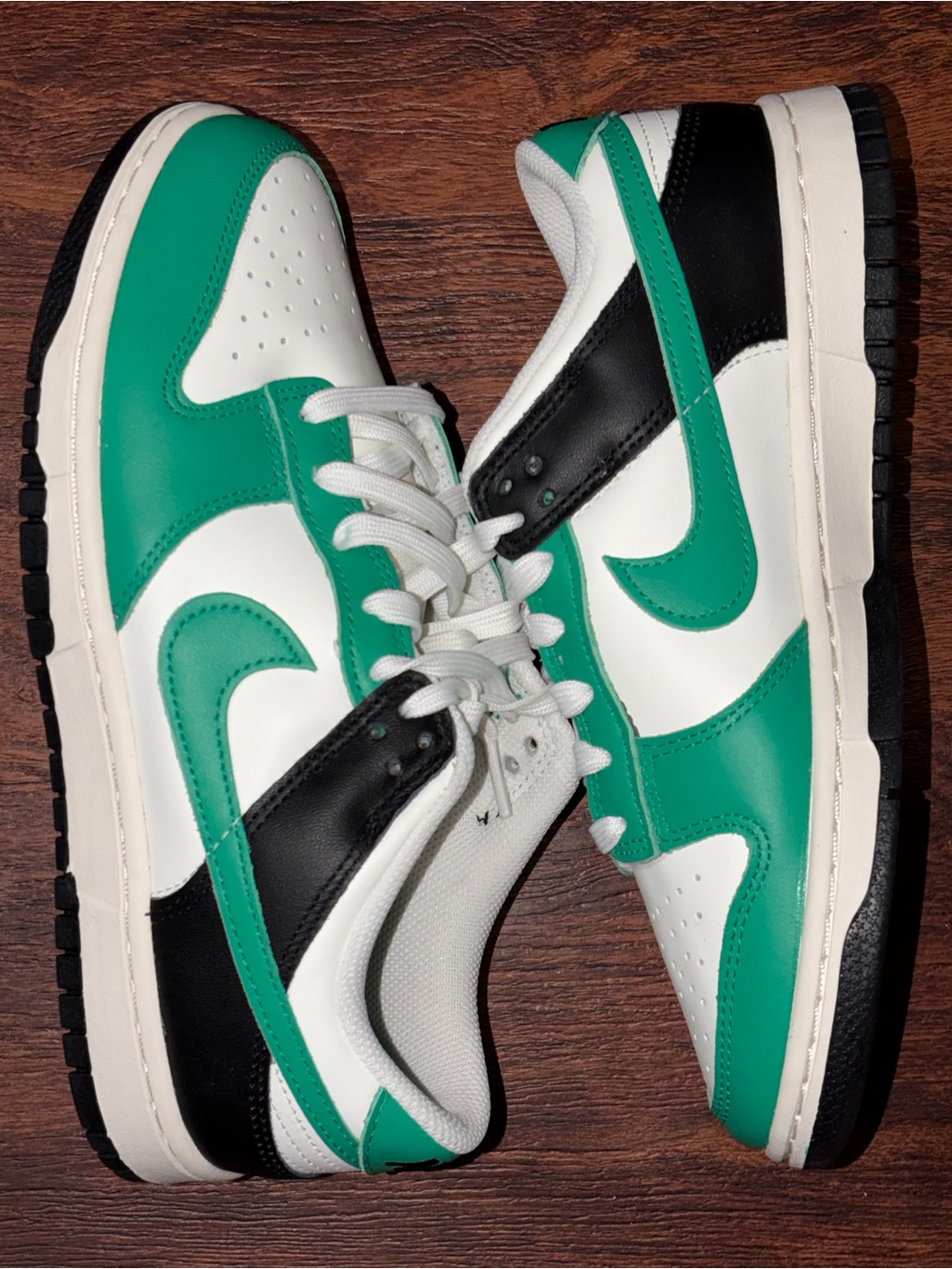 Sneakers For Sale By Nike